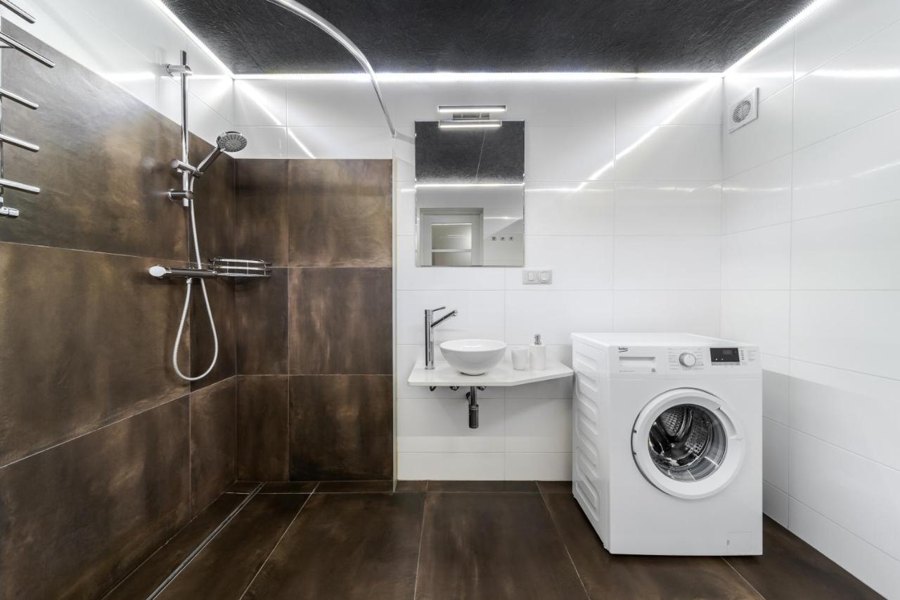 Inshiapartments On Grigorenko'S Square Лвив Екстериор снимка