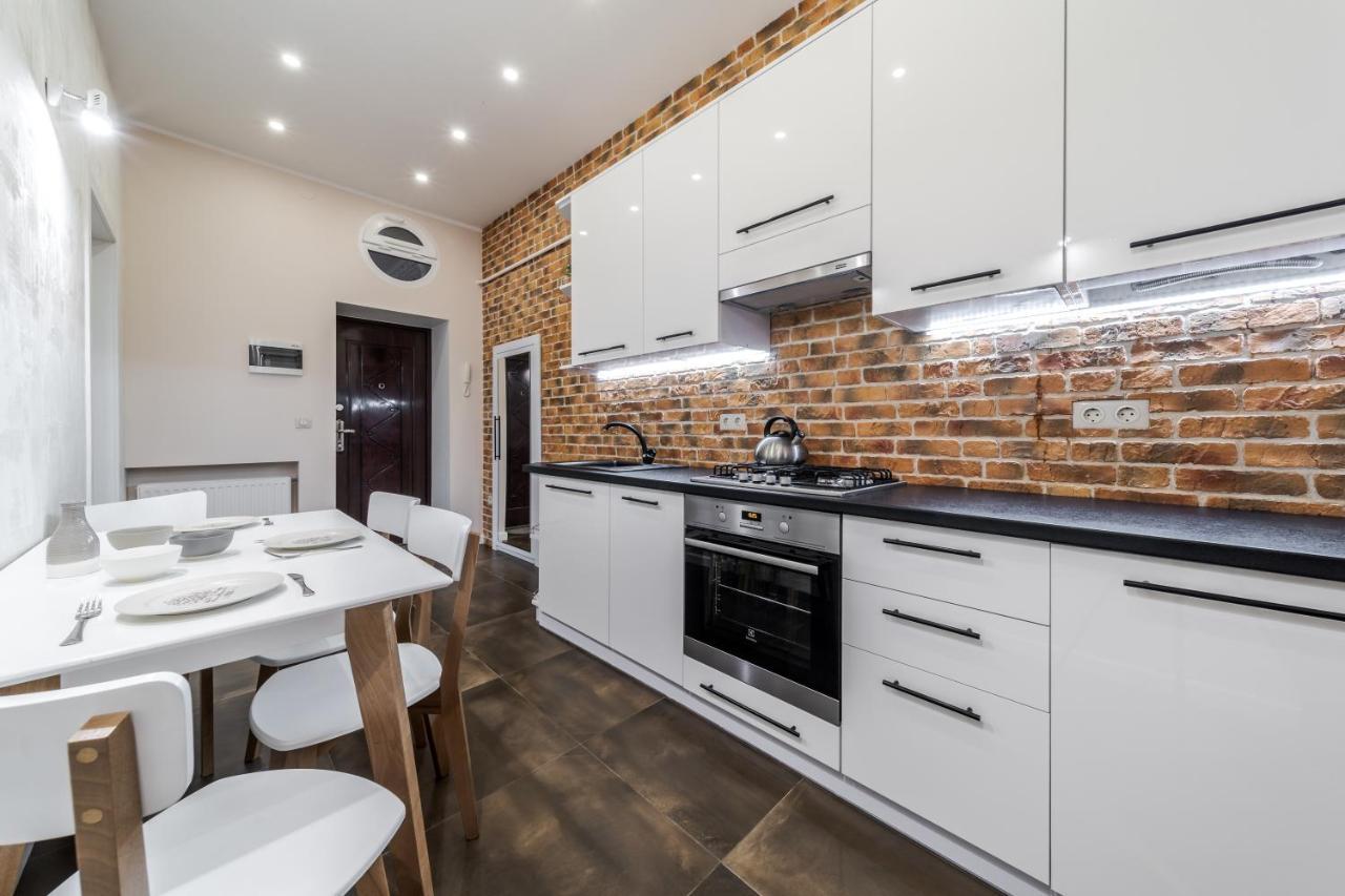 Inshiapartments On Grigorenko'S Square Лвив Екстериор снимка