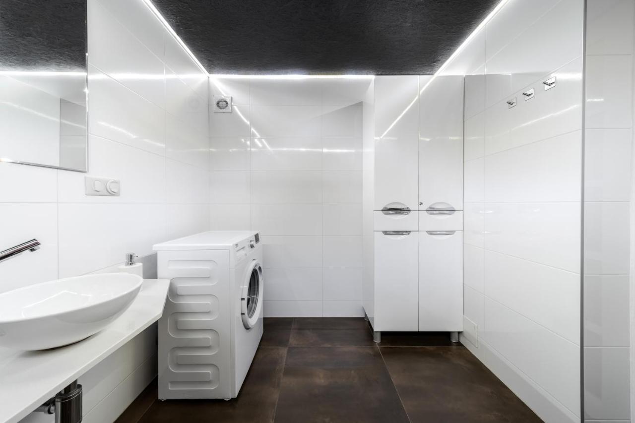 Inshiapartments On Grigorenko'S Square Лвив Екстериор снимка
